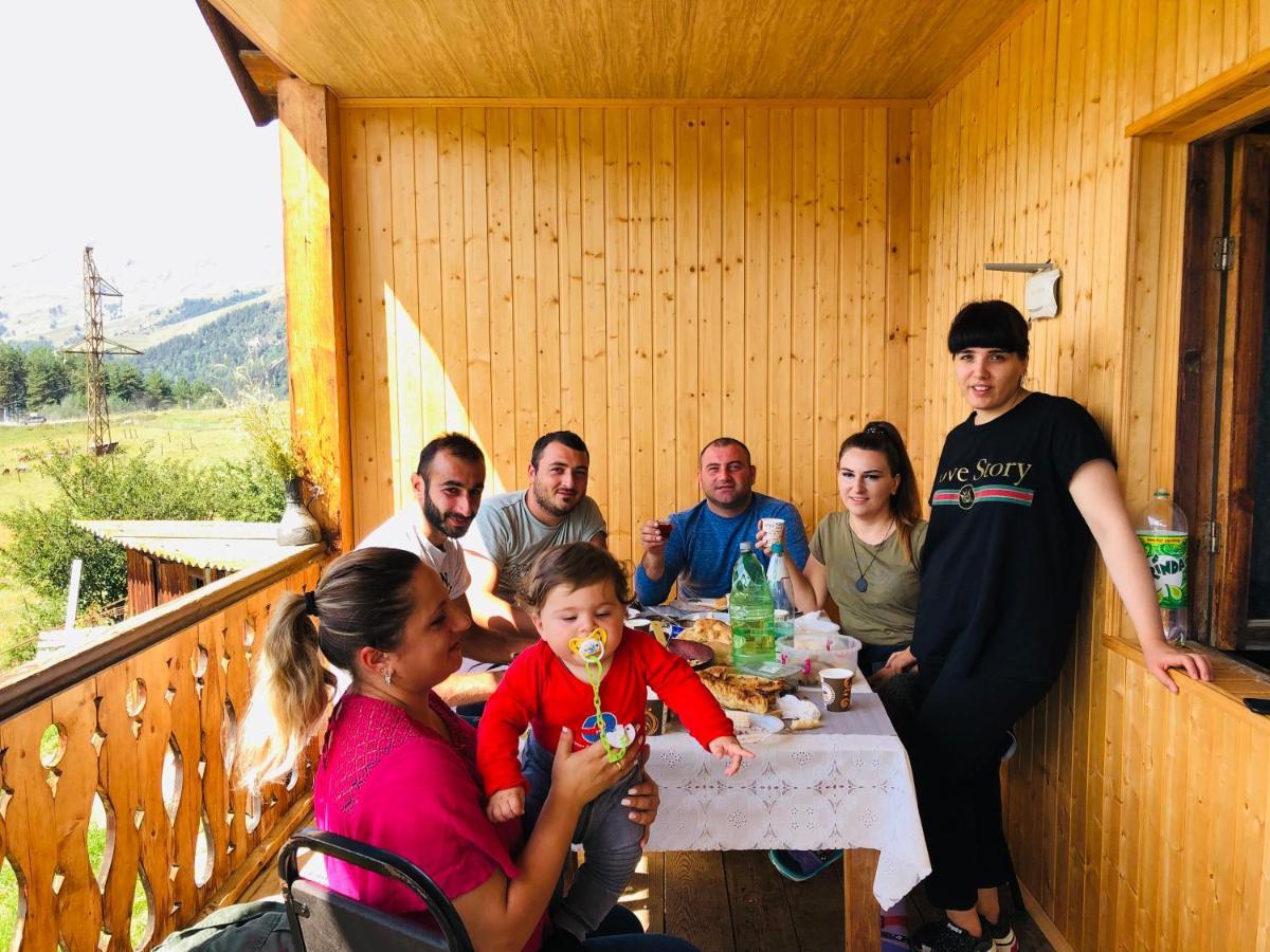 Guest House Gere Omalo Bagian luar foto
