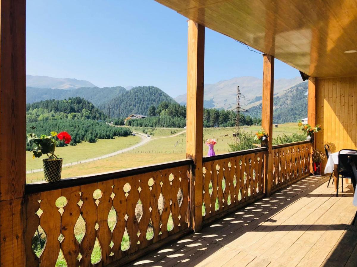 Guest House Gere Omalo Bagian luar foto