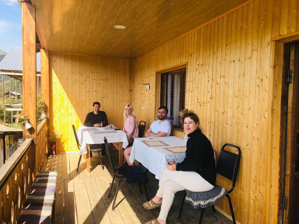 Guest House Gere Omalo Bagian luar foto